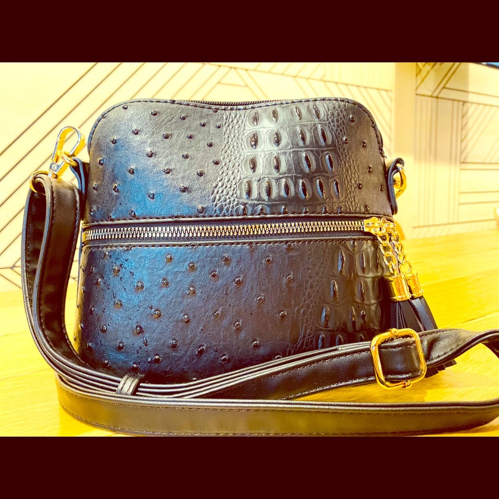 😎⭐️SALE! Retro Classic Cross-Body Purse.